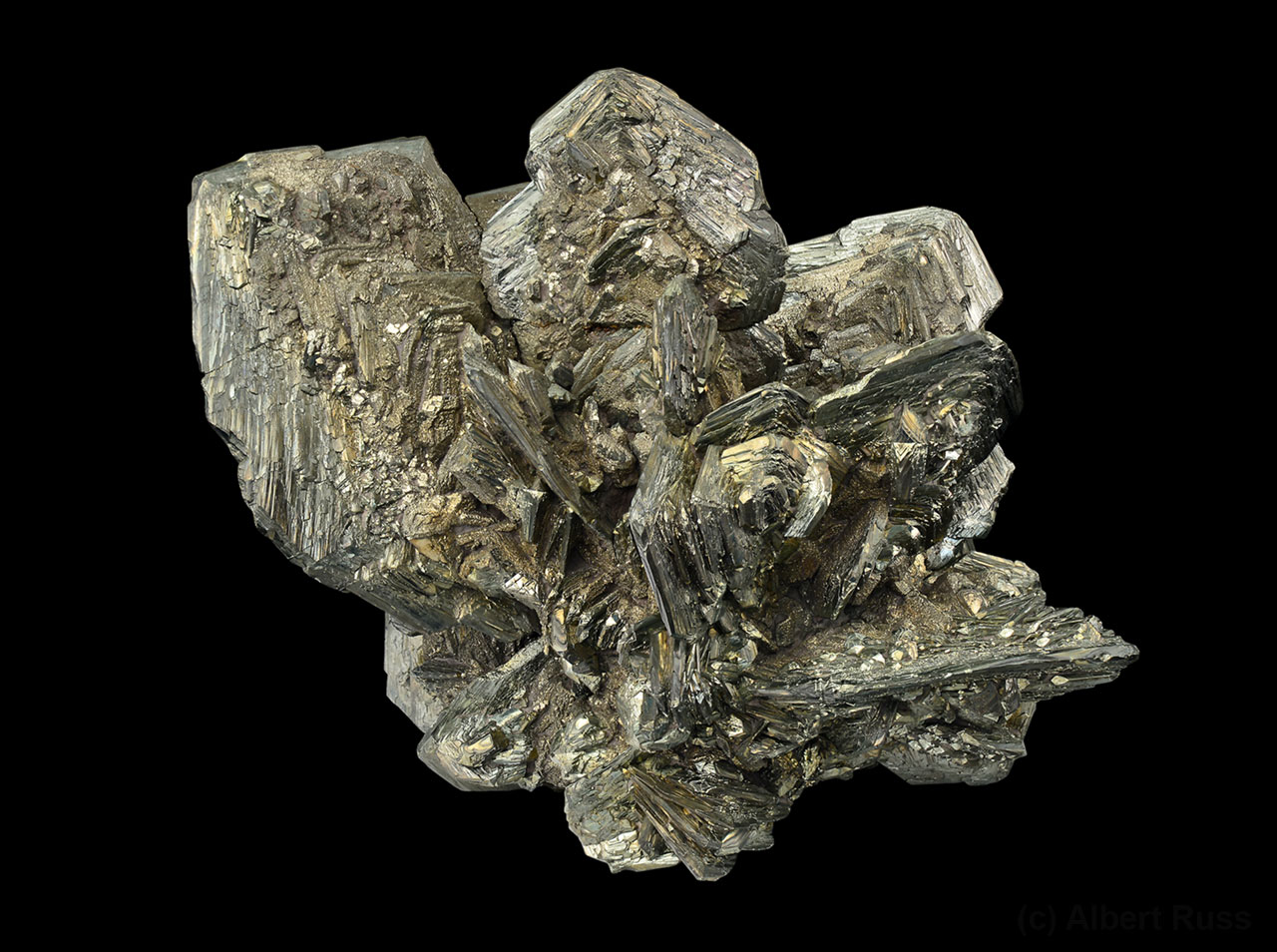 Typické dvojčatné krystaly markazitu z Vintířova