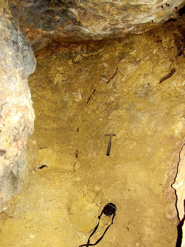 Mikušovce, Slovensko