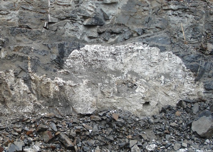 Pegmatit "Sousedka", Rusko