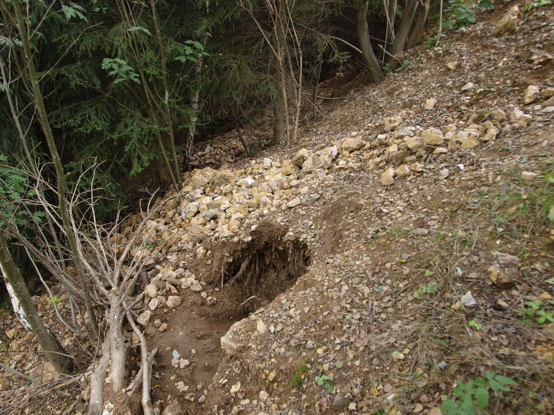 Strážek (granát) , Česká republika