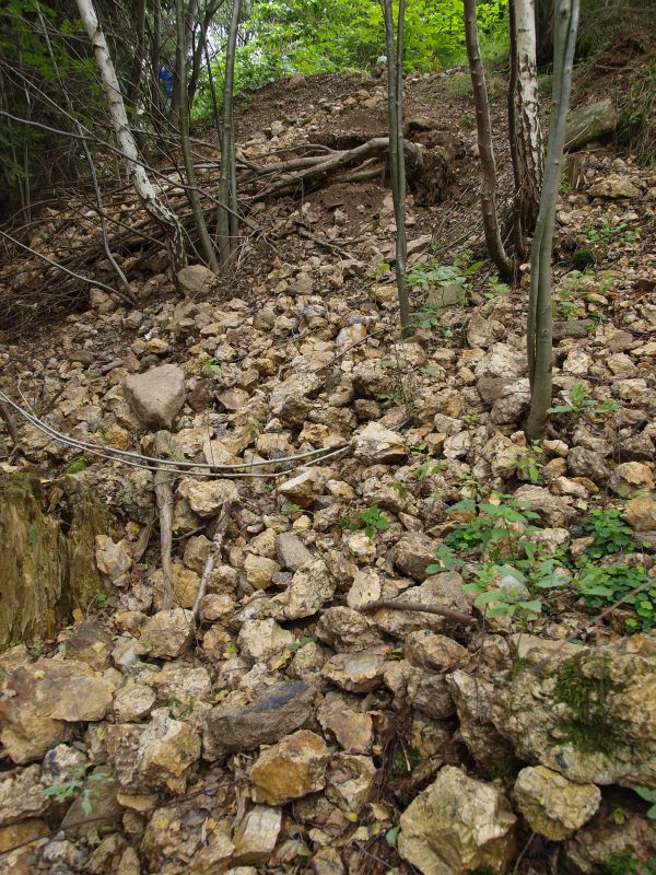 Strážek (granát) , Česká republika