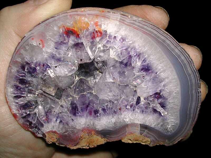 Achát, Křemen (var. Ametyst)