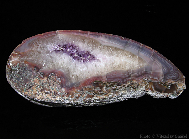 Achát, Křemen (var. Ametyst)