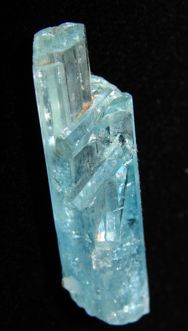 Beryl (var. Akvamarín)