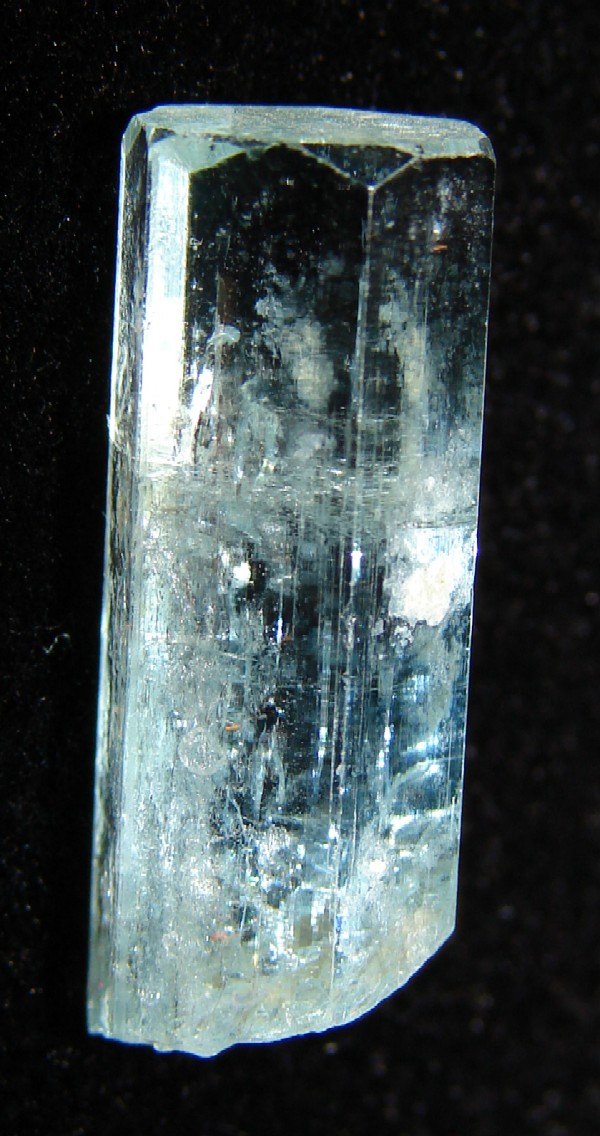 Beryl (var. Akvamarín)