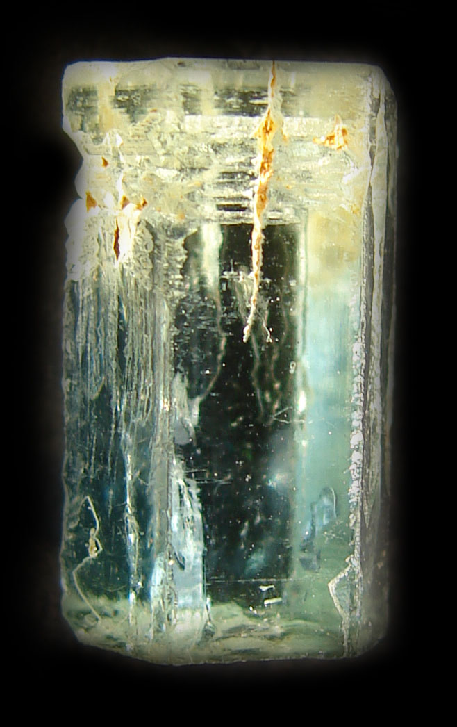 Beryl (var. Akvamarín)