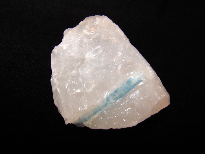 Beryl (var. Akvamarín)