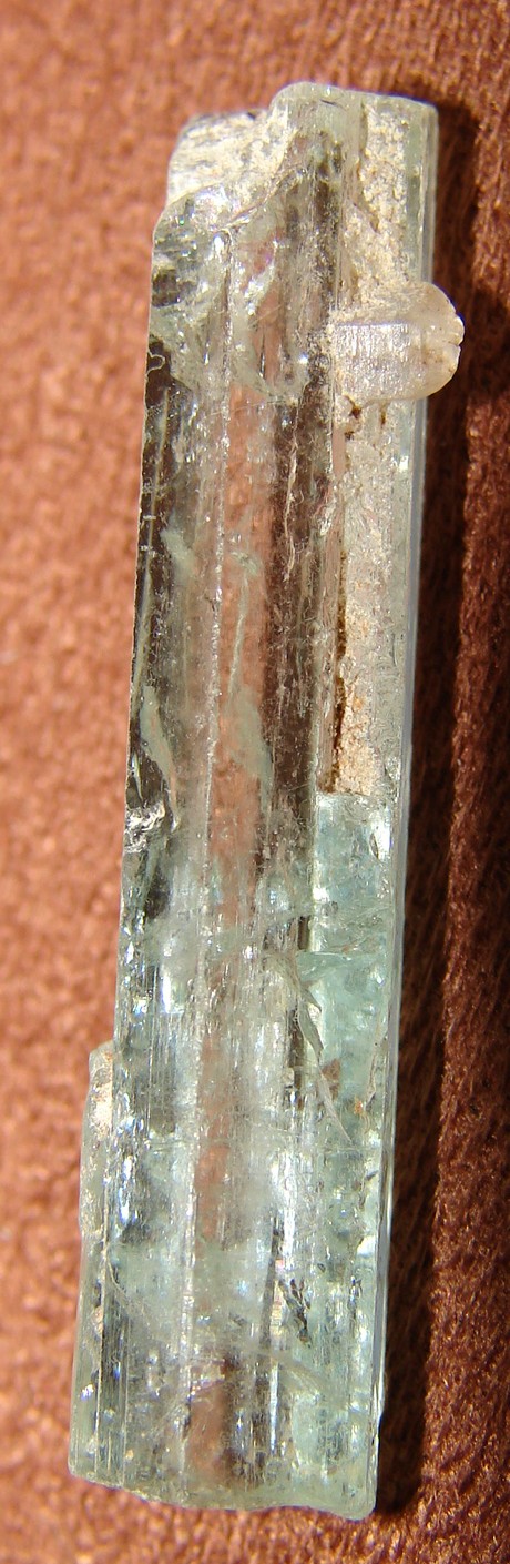 Beryl (var. Akvamarín)