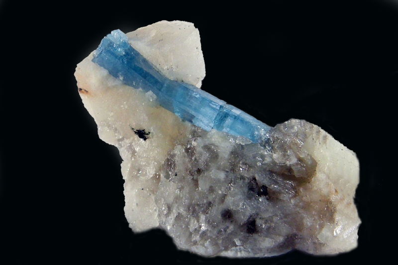 Beryl (var. Akvamarín)