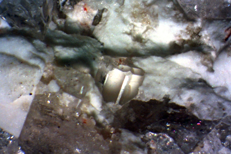 Beryl (var. Goenit)