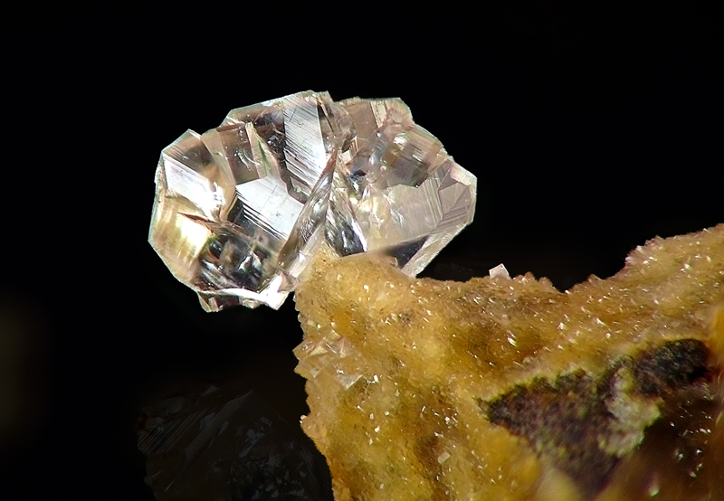 Chabazit (var. Fakolit)