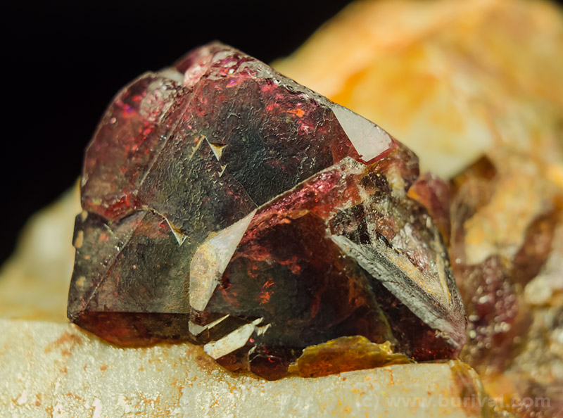 Elbait (var. Rubelit)