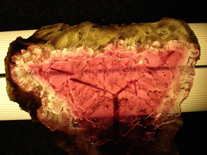 Elbait (var. Rubelit)