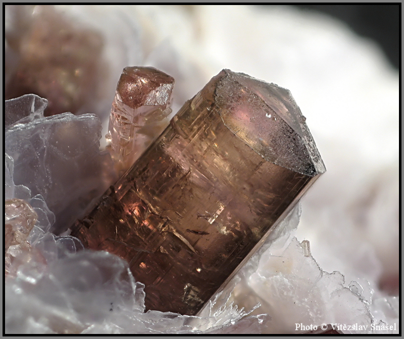 Elbait (var. Rubelit)