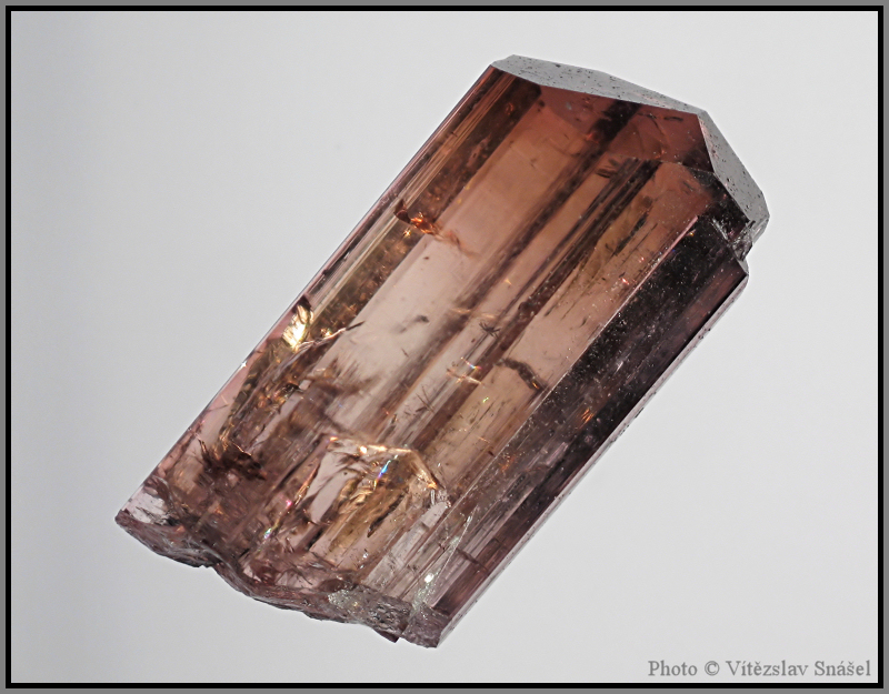 Elbait (var. Rubelit)