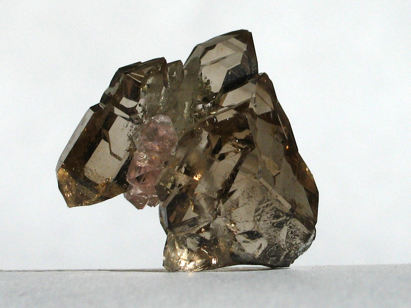 Křemen (var. Záhněda), Fluorit