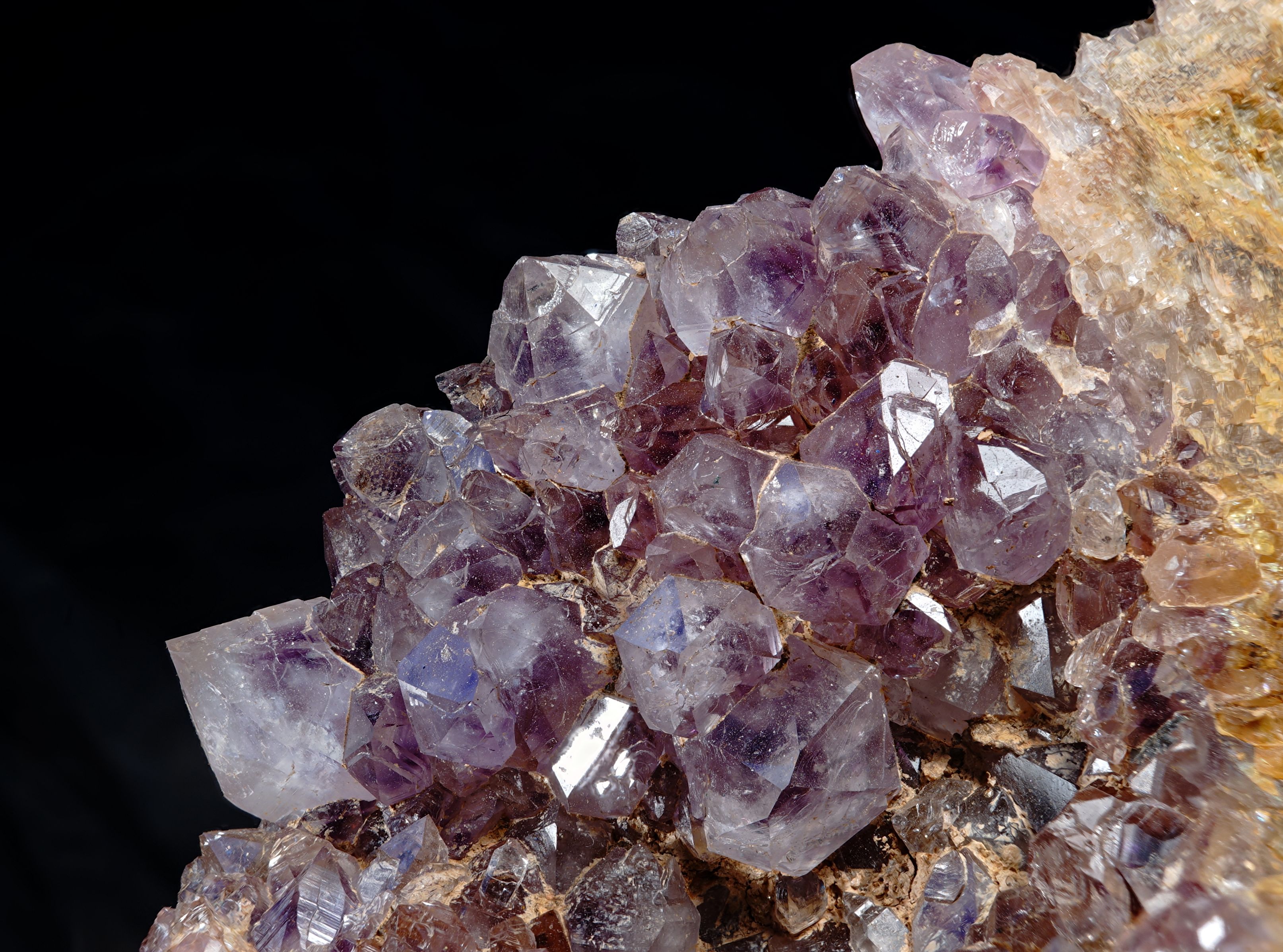 Křemen (var. Ametyst)