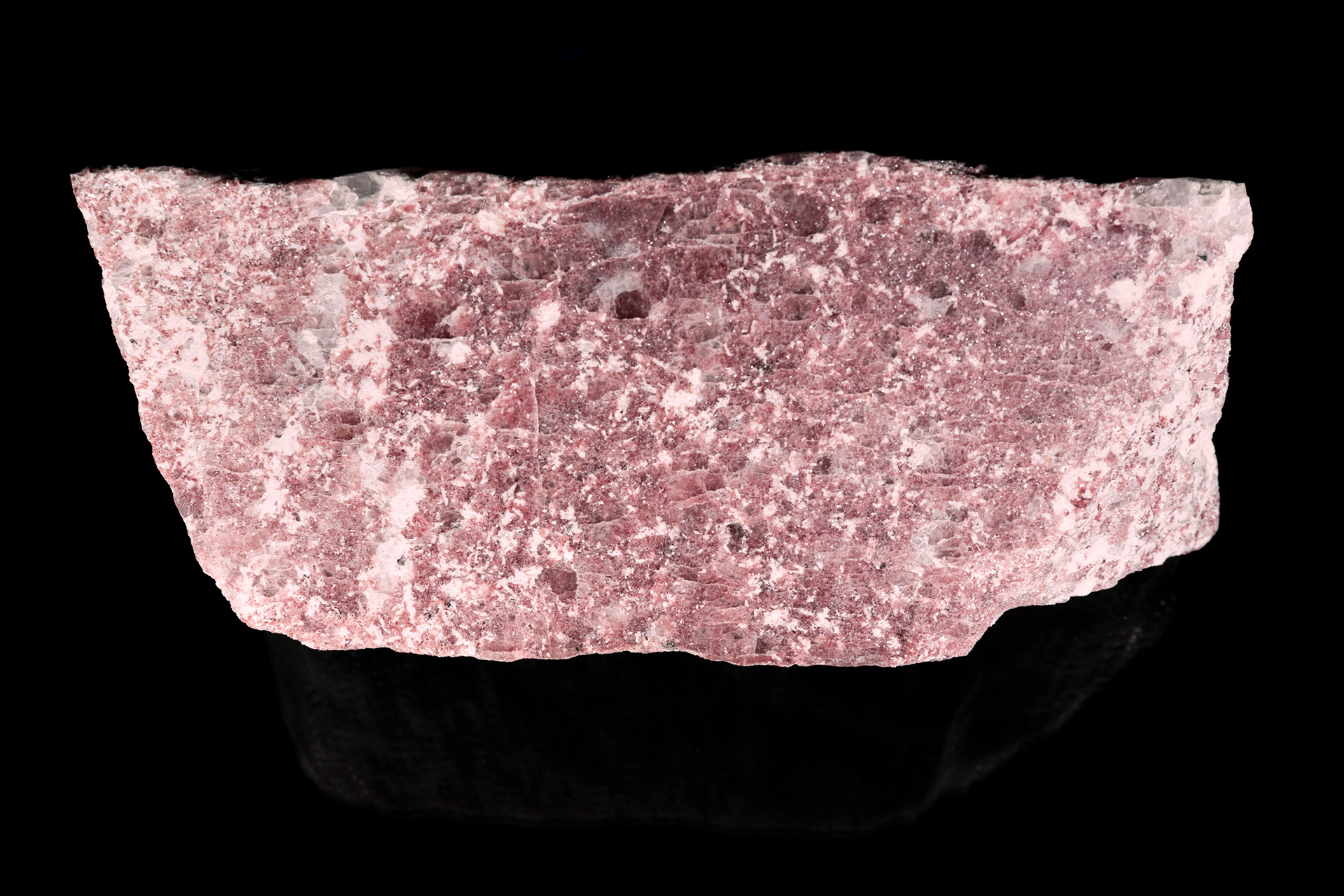 Lepidolit, Albit, Křemen