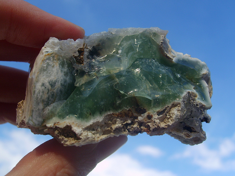 Opál (var. Ni-opál)