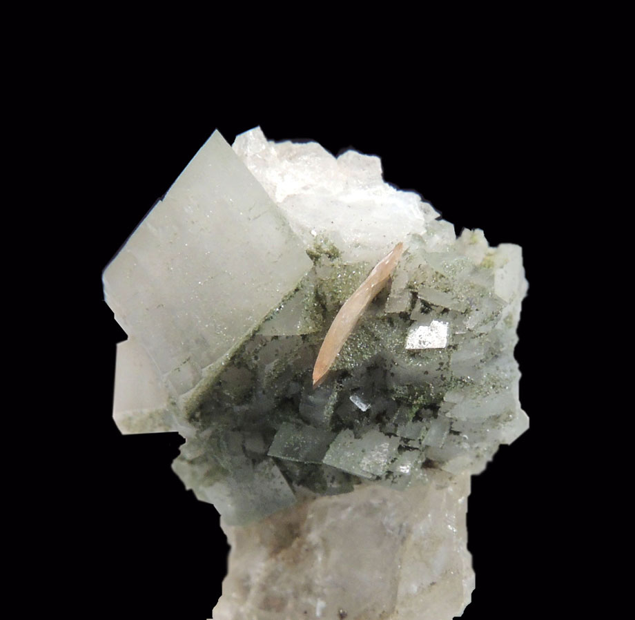 Titanit, Ortoklas (var. Adulár)