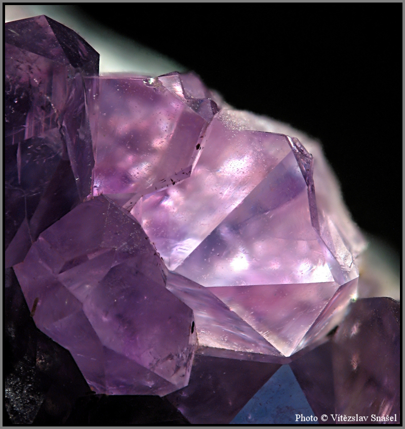 Křemen (var. Ametyst)