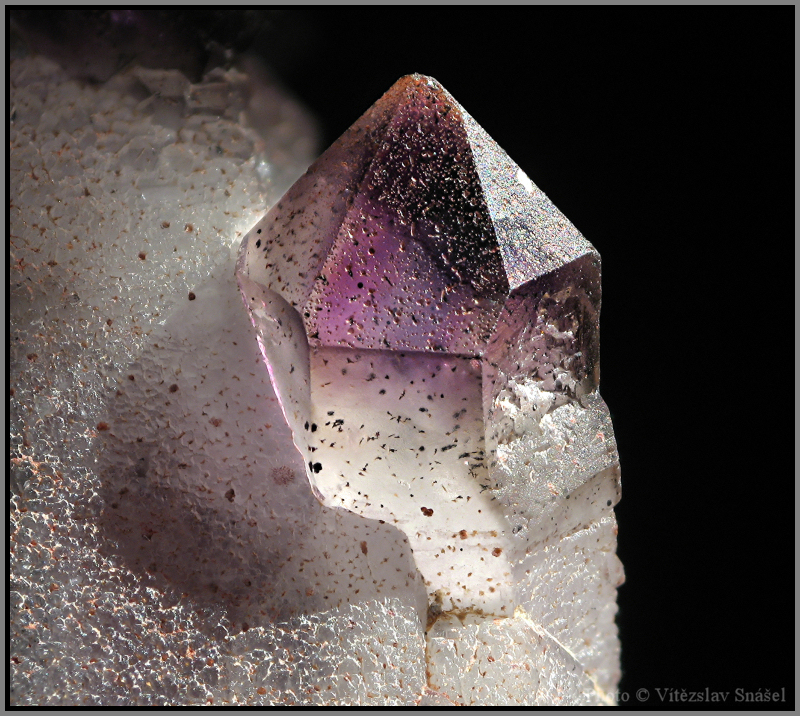 Křemen (var. Ametyst)