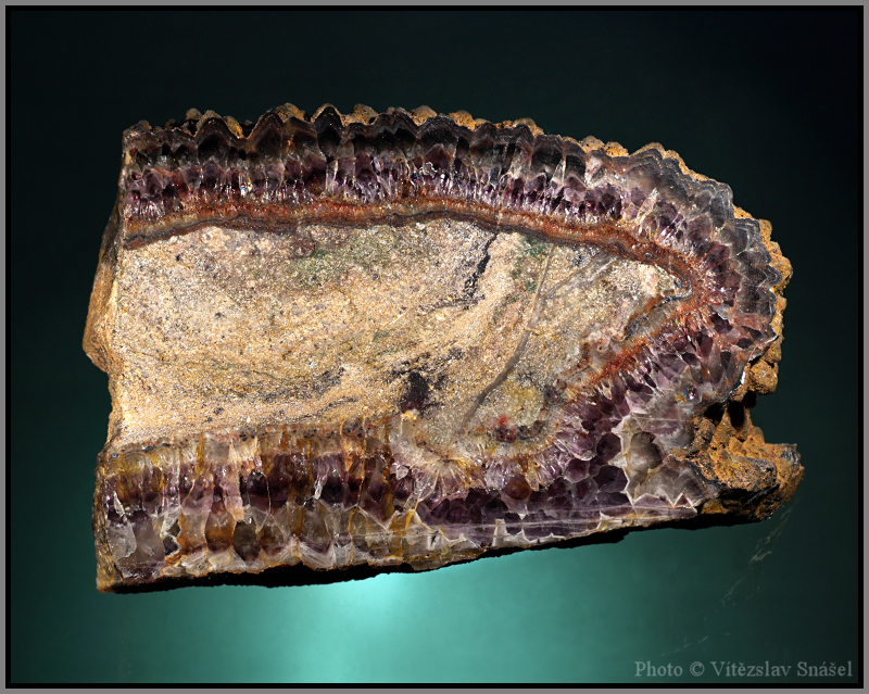 Křemen (var. Ametyst)