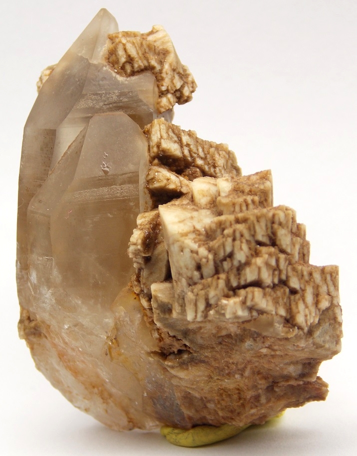 Křemen (var. Křišťál)