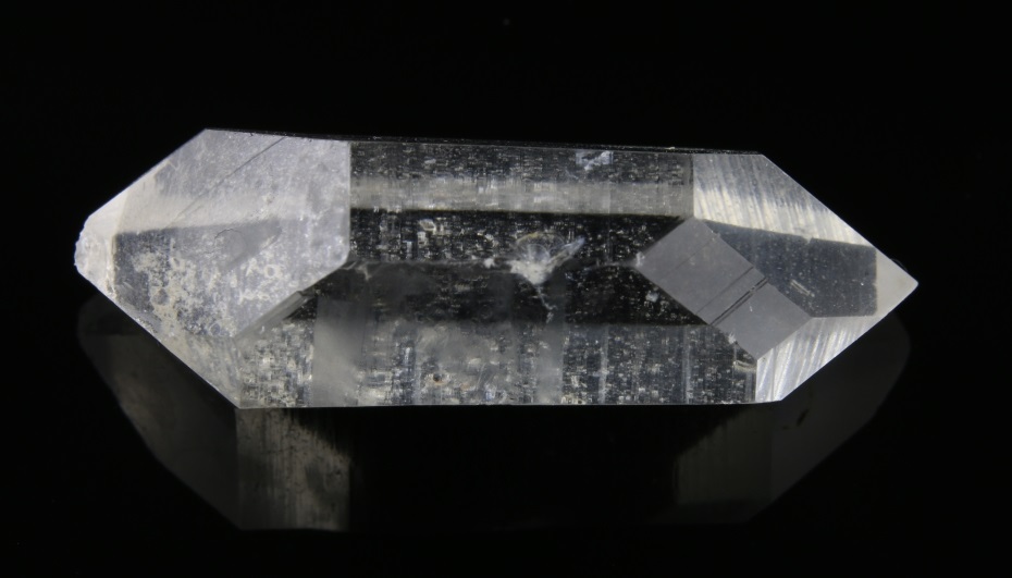 Křemen (var. Křišťál)