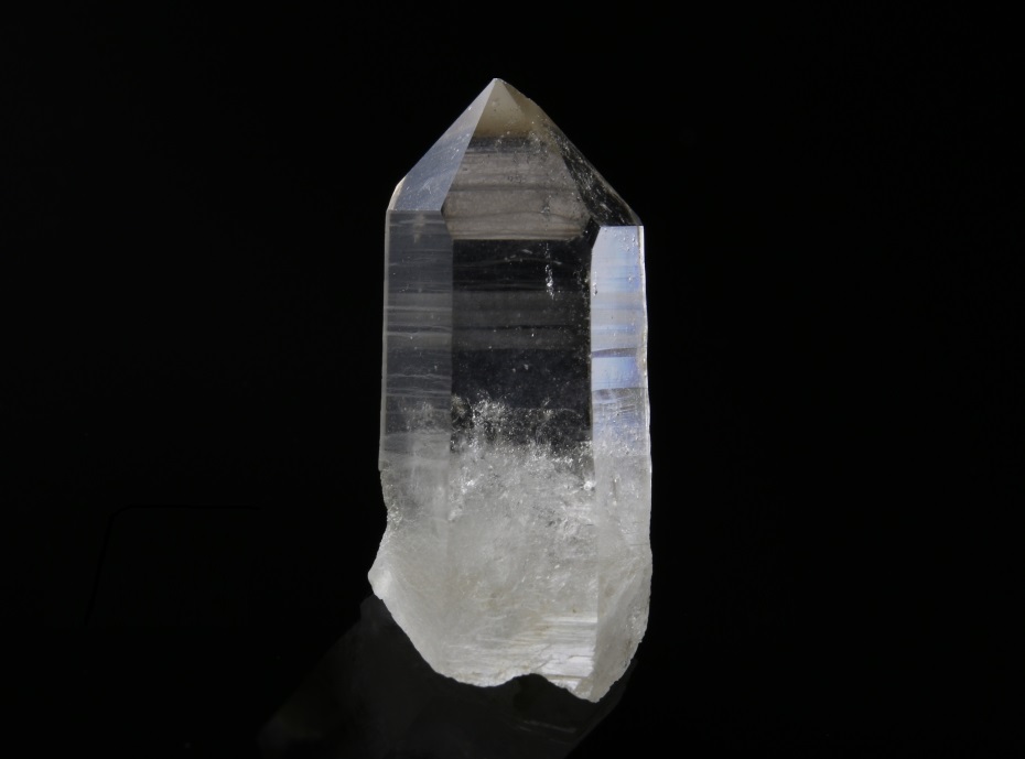 Křemen (var. Křišťál)