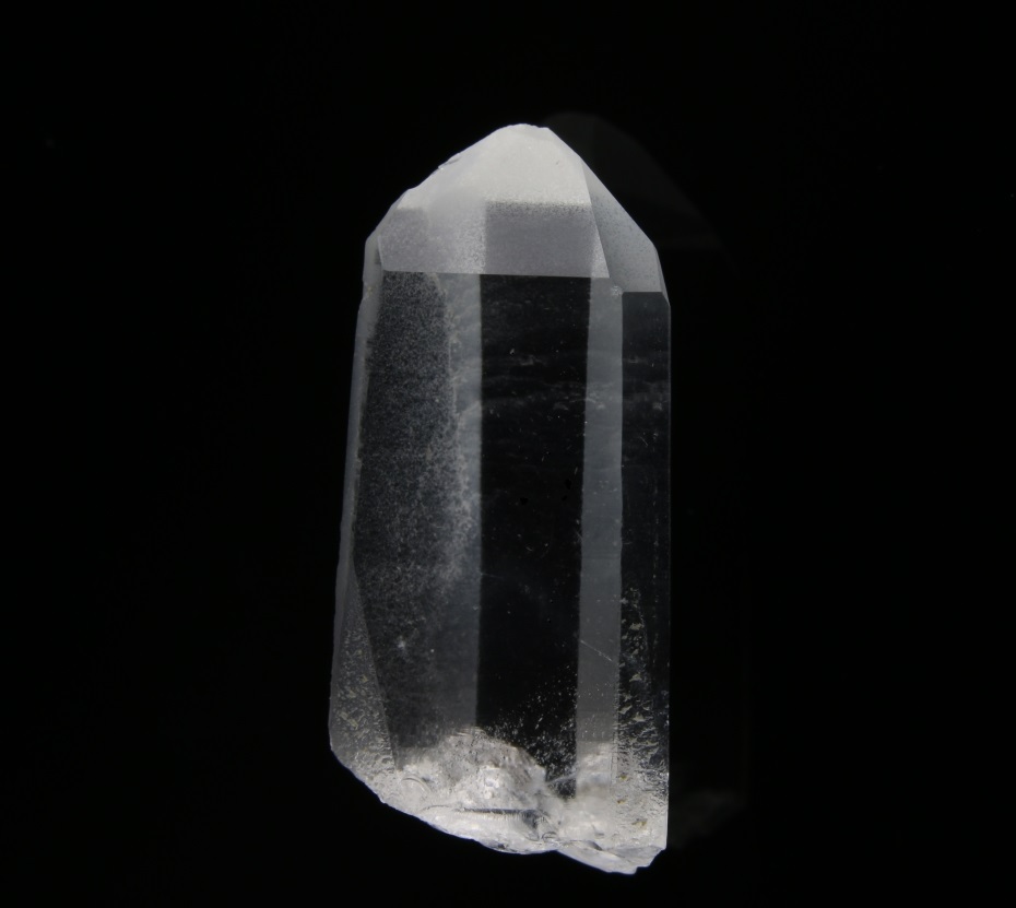 Křemen (var. Křišťál)