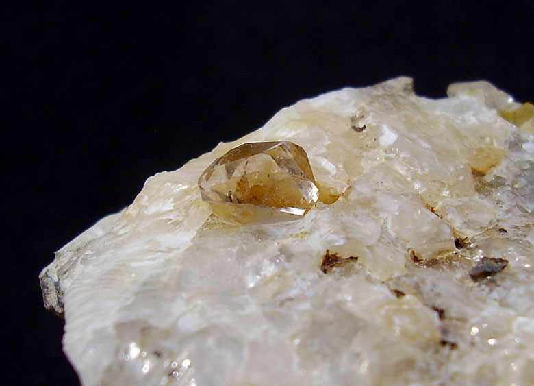 Křemen (var. Křišťál)