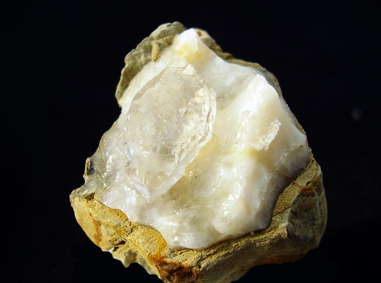 Křemen (var. Křišťál)