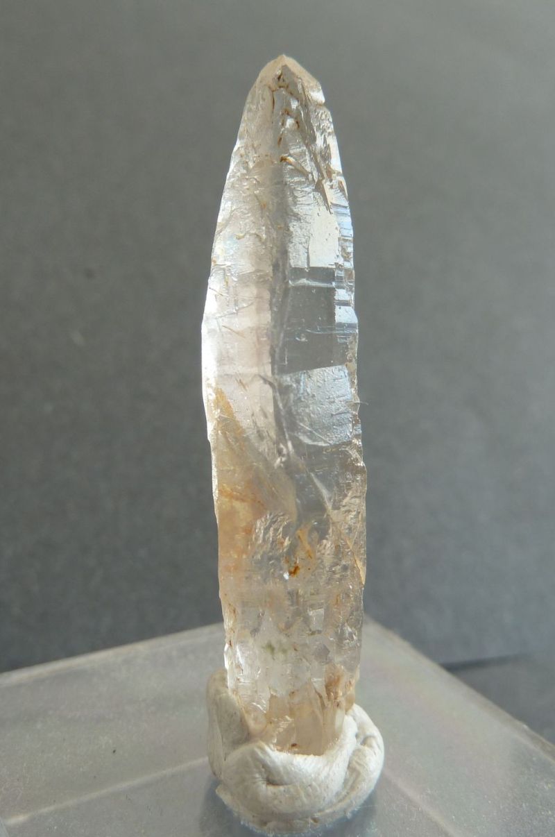 Křemen (var. Křišťál)