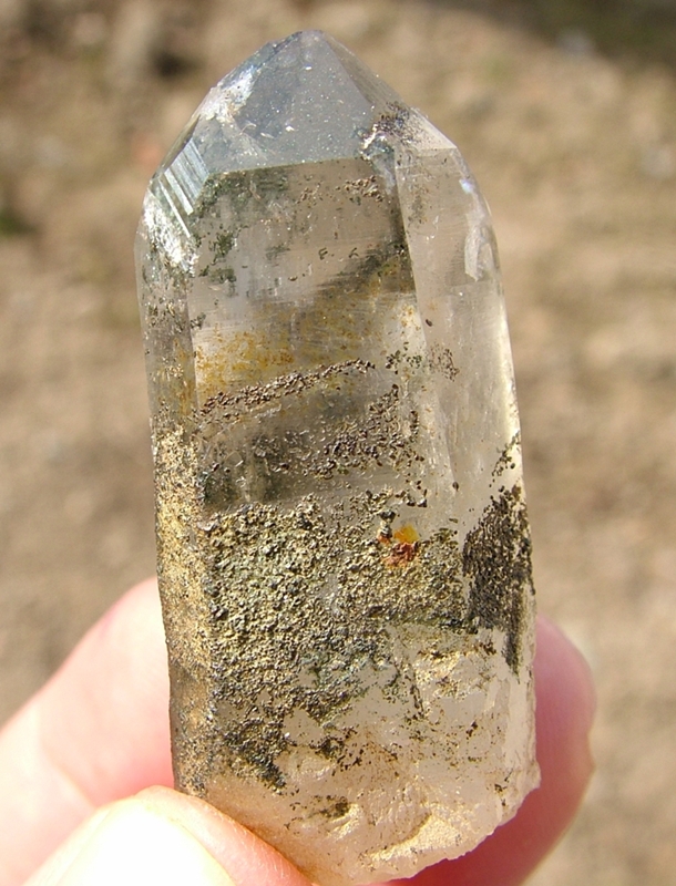 Křemen (var. Křišťál)