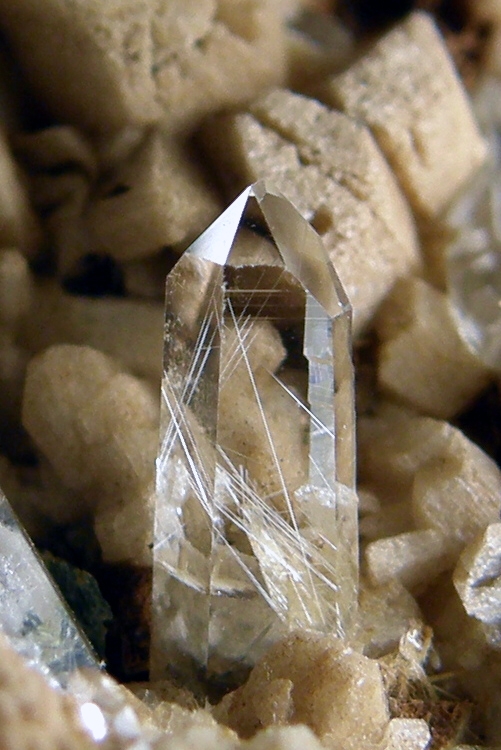 Křemen (var. Křišťál)