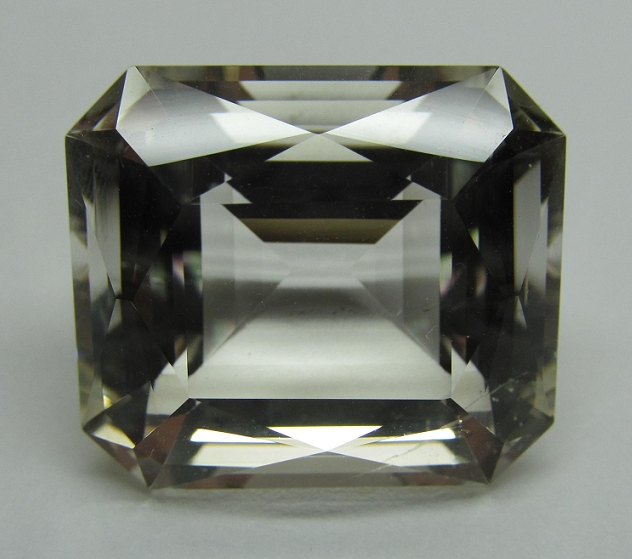 Křemen (var. Křišťál)