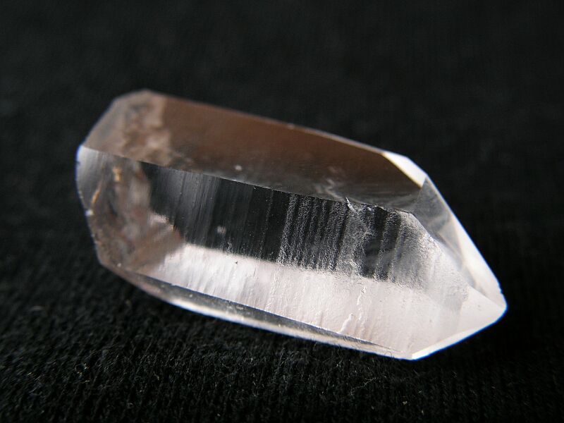 Křemen (var. Křišťál)