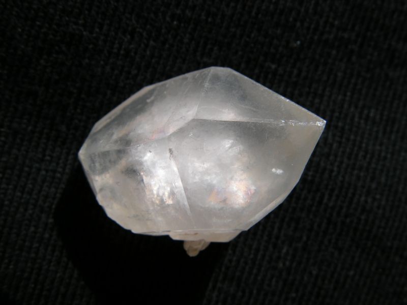 Křemen (var. Křišťál)