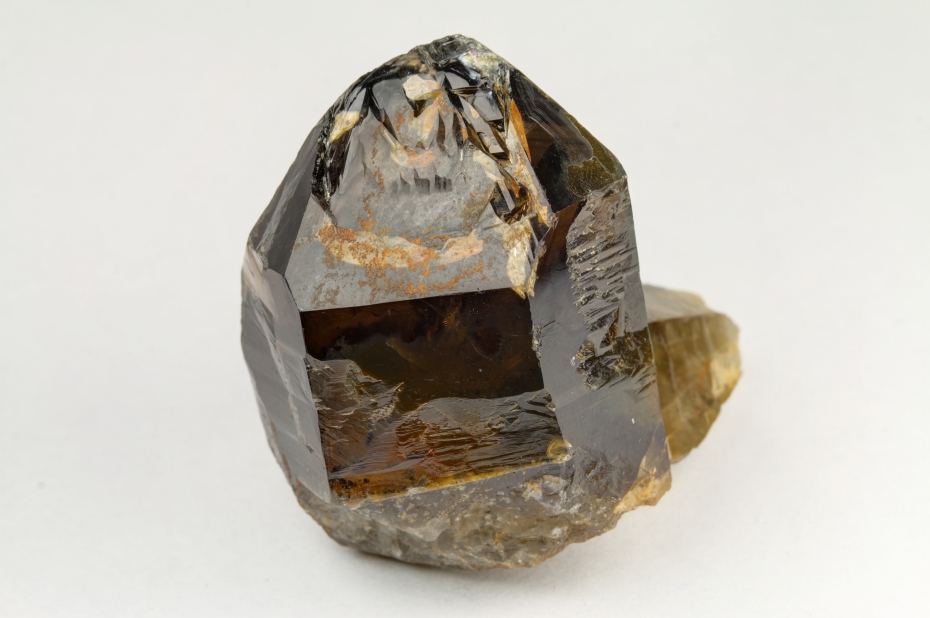 Křemen (var. Záhněda)