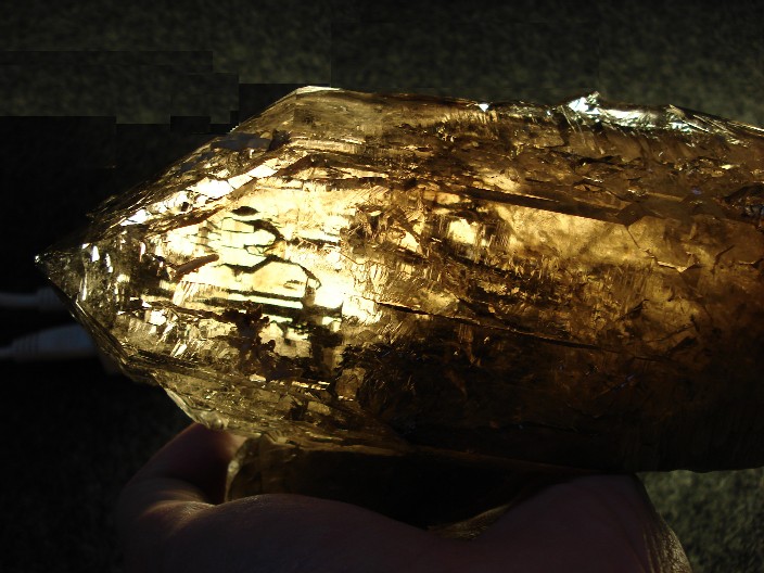 Křemen (var. Záhněda)