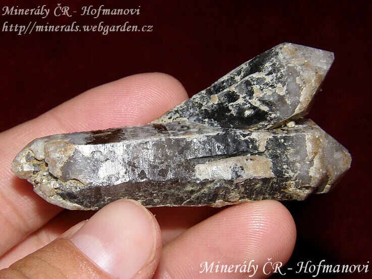 Křemen (var. Záhněda)