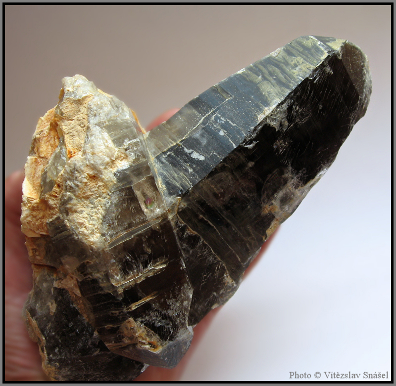 Křemen (var. Záhněda)