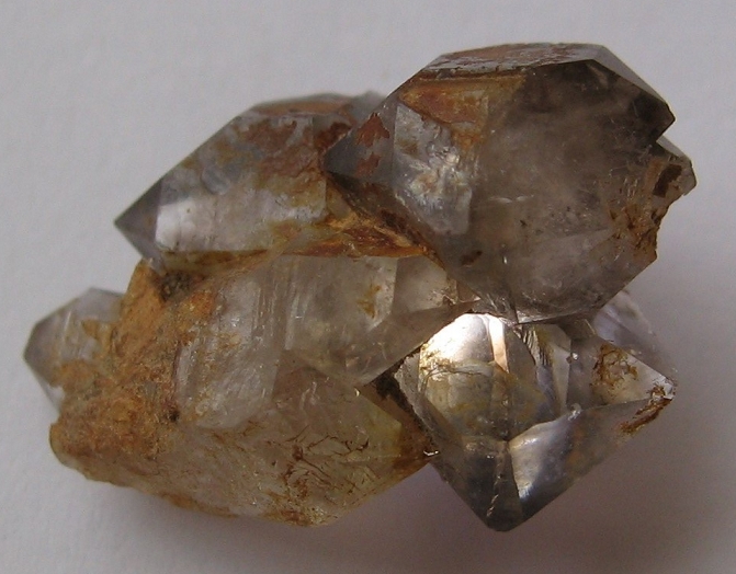 Křemen (var. Záhněda)