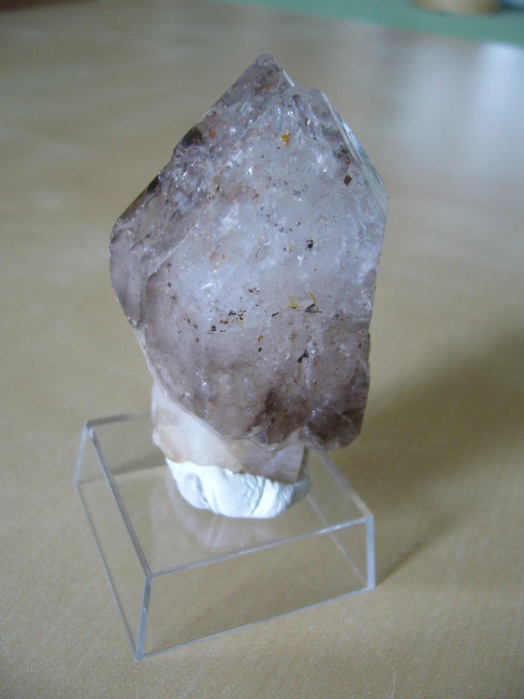 Křemen (var. Záhněda)