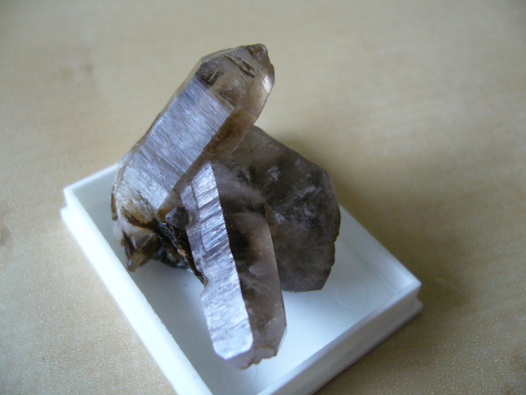 Křemen (var. Záhněda)