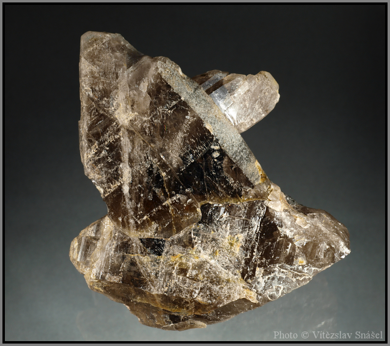 Křemen (var. Záhněda)