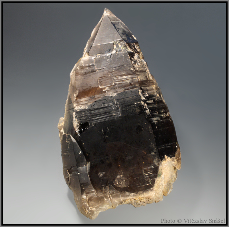 Křemen (var. Záhněda)