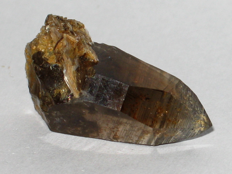 Křemen (var. Záhněda)