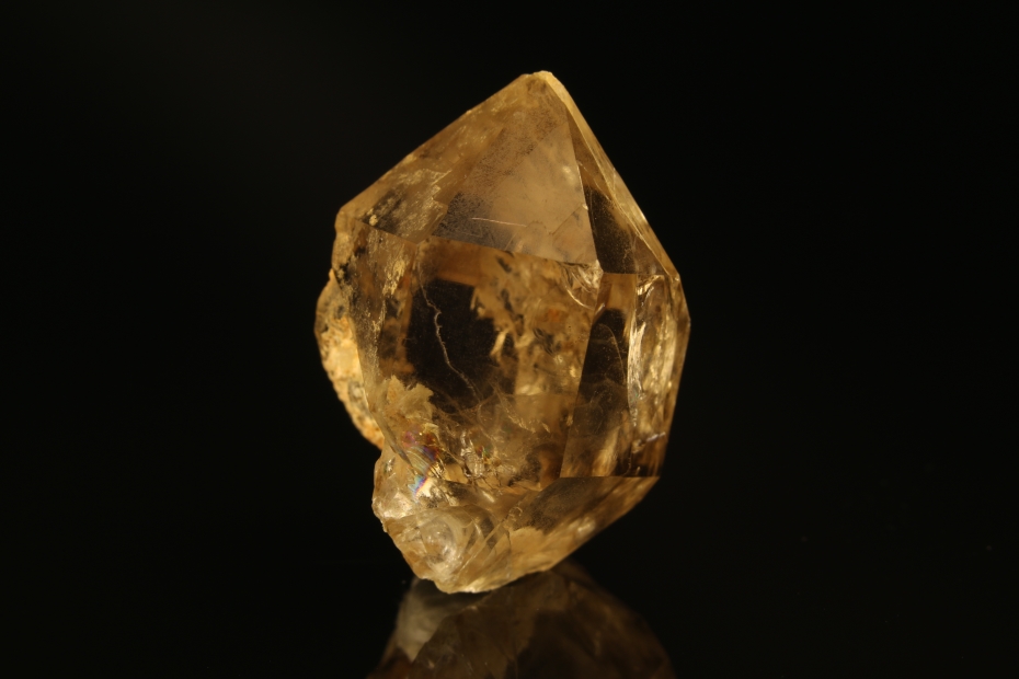 Křemen (var. Záhněda)